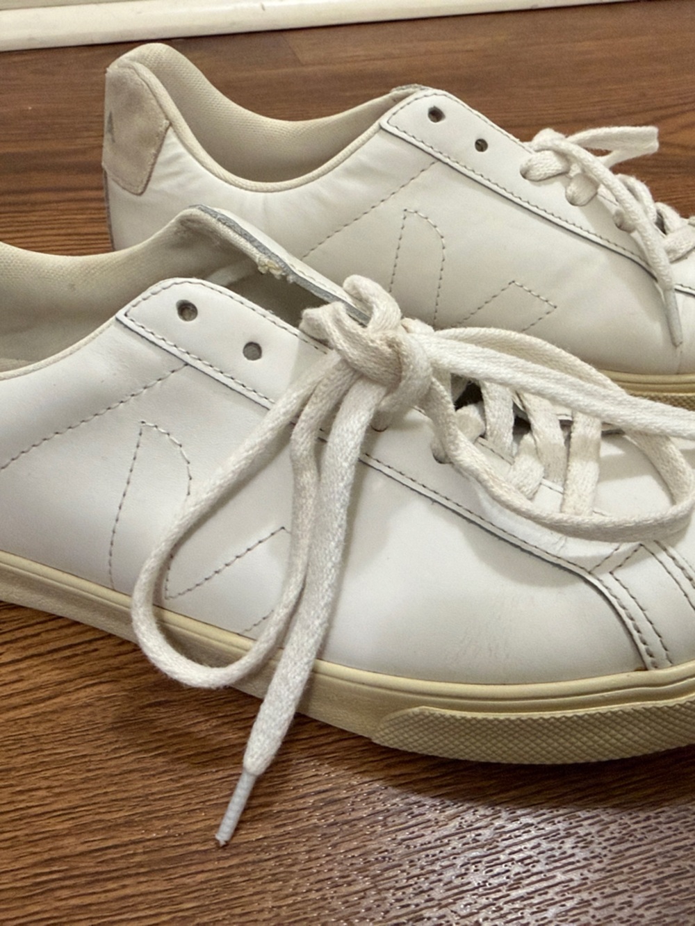 Veja White Leather Low-Top Sneakers with Off-White Sole